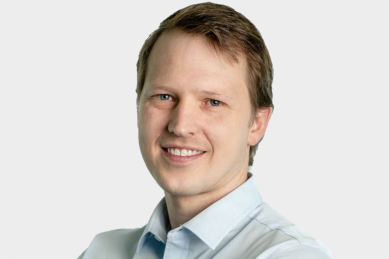 Counterpoint Funds that cut equities and property exposure destroy value