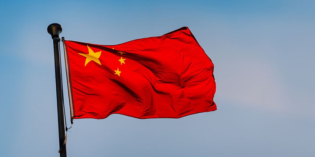 FTSE rises as China stocks rally, oil majors drop