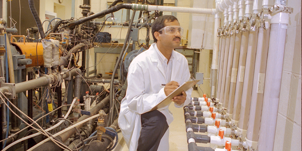 Bad advice during dot-com bubble put this engineer on track to become ...