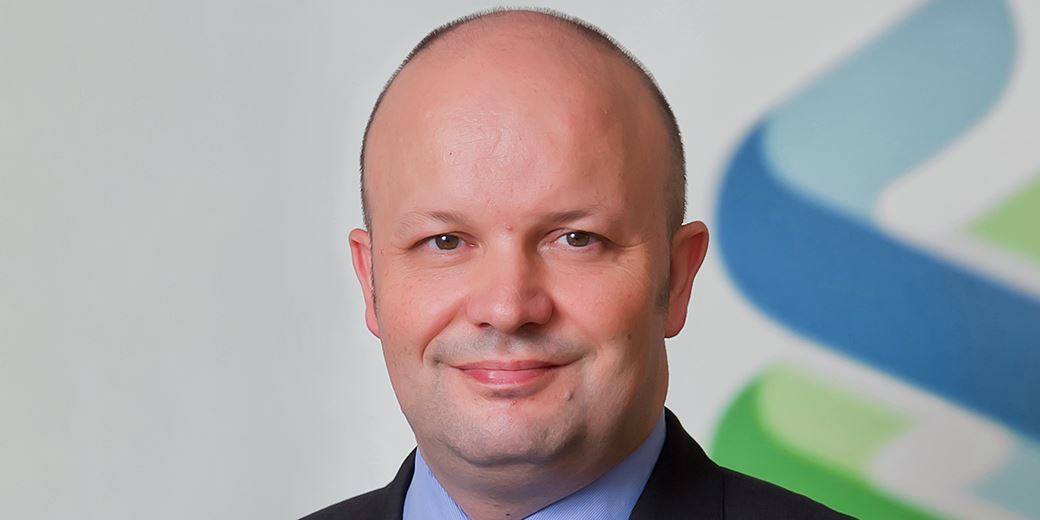 Selector reveals the ins and outs of StanChart's shelf