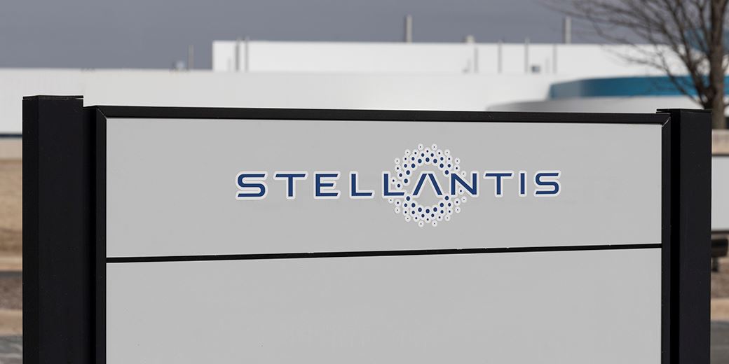 AllianzGI to vote against ex auto CEO's 'overly generous' pay package ...