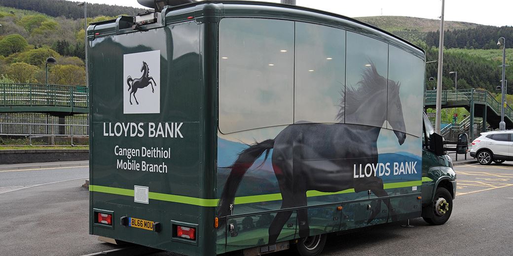 Schroders Personal Wealth Launch Hit By Tech Problems Citywire
