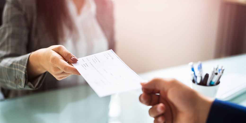 What will private banking RMs, wealth managers and PMs earn this year?