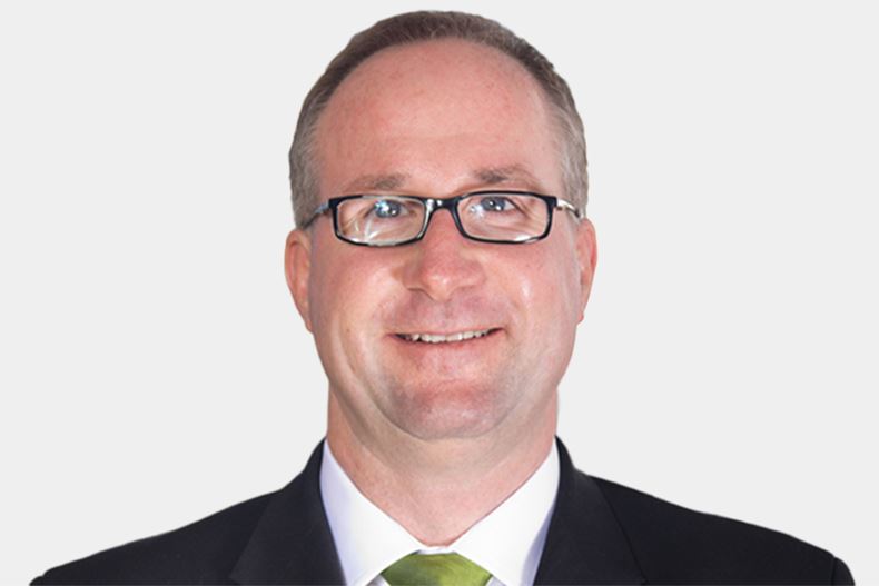 Old Mutual hires two veterans to lure yieldhungry investors