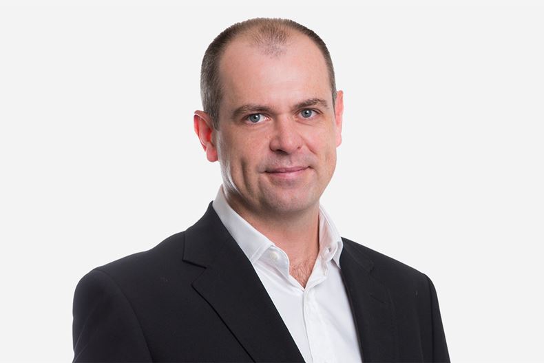 Why does this award-winning fund completely avoid corporate and SOE debt?